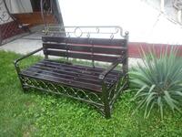 Cкамья с металлической основой и деревянными сидениями №6