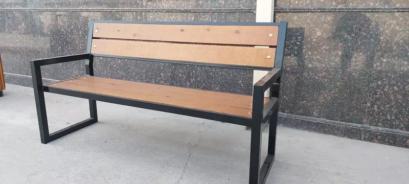 Скамья металлическая классическая со спинки