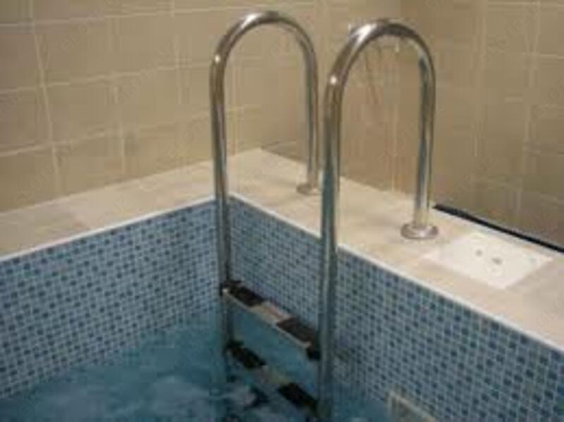 Лестницы для бассейнов - по запросу