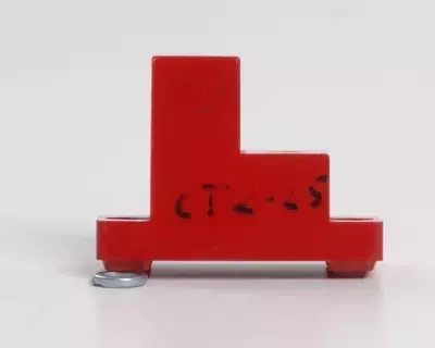 IEK Изолятор ступенчатый ИСв4-40 (М10) силовой с болтом