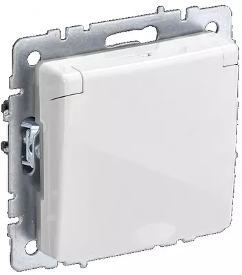 Розетка BRITE с з/к/ш с кр. 16А IP44 РСбш10-3-44-БрБ белый IEK