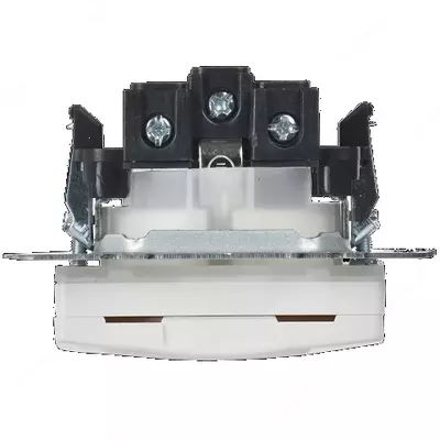 Розетка BRITE с з/к/ш с кр. 16А IP44 РСбш10-3-44-БрБ белый IEK