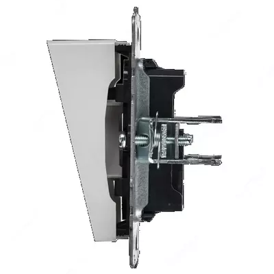 Вывод кабеля BRITE МВ10-БрБ белый  IEK