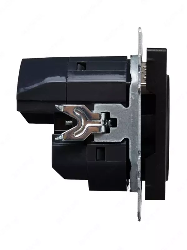 Розетка BRITE с з/к/ш 16А с USB A+C 18Вт РЮш11-1-БрЧ черный IEK