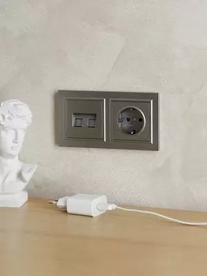 Рамка BRITE 2-местная РУ-2-БрС сталь IEK