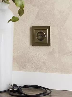 Рамка BRITE 1-местная РУ-1-БрШ шампань IEK