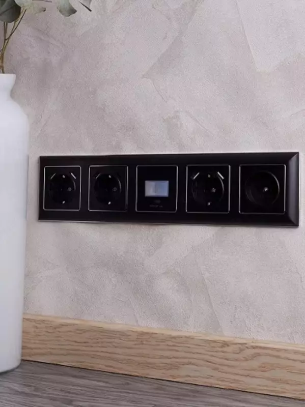 Brite ramkasi 5 o'rinli ru-5-brsh shampan IEK
