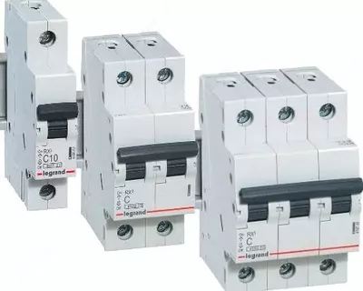 Автоматический выключатель Legrand TX3 MCB 10KA 3P C63/ ТХЗ С 63А ЗР 10КА 3 М