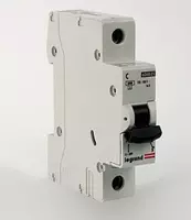 Автоматический выключатель Legrand LR С20/1