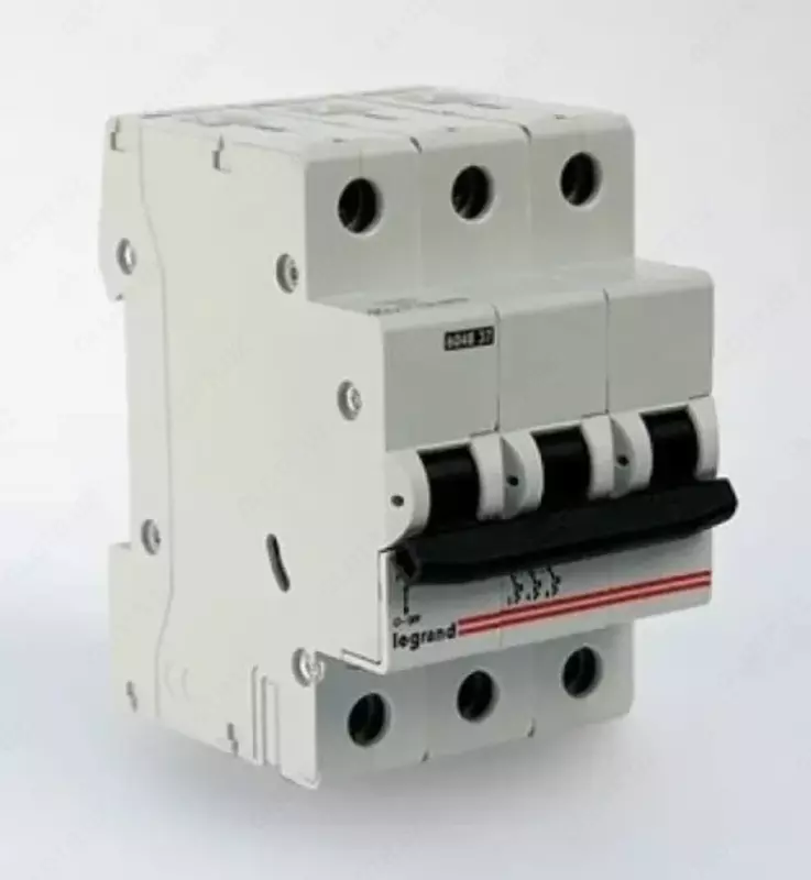 Автоматический выключатель Legrand LR С10/3, 6кА