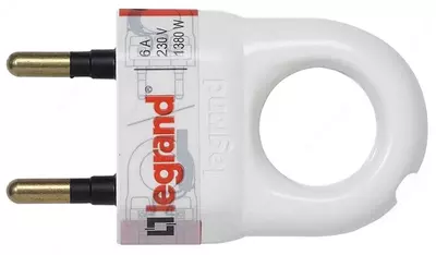 Вилка электрическая Legrand ELIUM 2K с кольцом 6А, белая