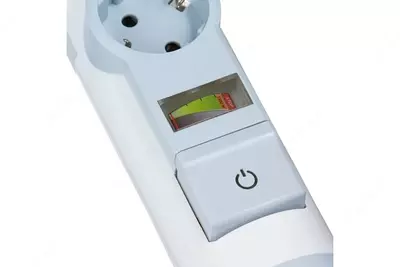 Удлинитель Legrand SAFE&CONTROL, 6х2К+З, с индикацией, белый