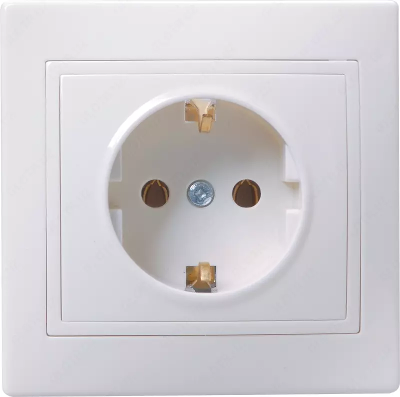 Розетка РС10-3-КБ 1-местная с з/к, без защитной шторки, 16 А КВАРТА (белый) IEK