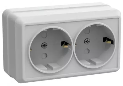 Розетка 2-местная РСш22-3-ОБ открытой установки с з/к и шторкой, 16А ОКТАВА (белый) IEK