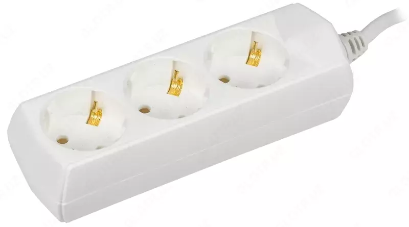 Удлинитель У03 3 места 2P+PE/3м 3х1мм2 10А/250В GENERICA