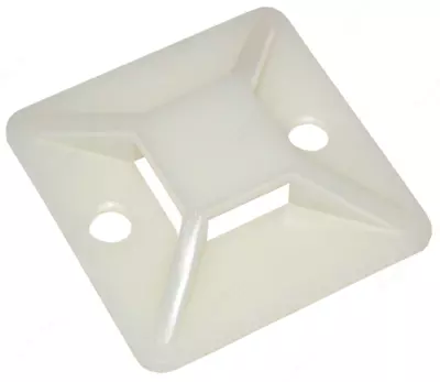 Площадка самоклеящаяся 30х30 под хомуты белая (100шт) IEK