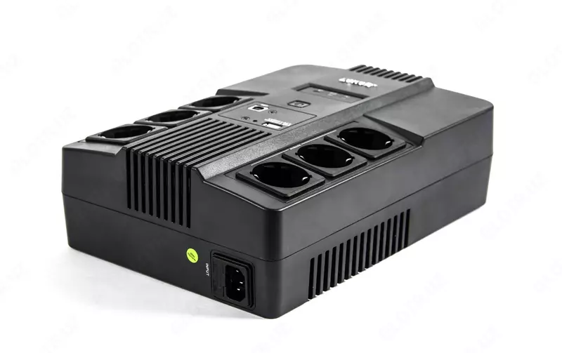   ИБП SKAT-UPS 800 AI 220В 480Вт 1АКБ 9Ач внутр. меандр   стаб-ция напр-я  6 выходов (арт.452)