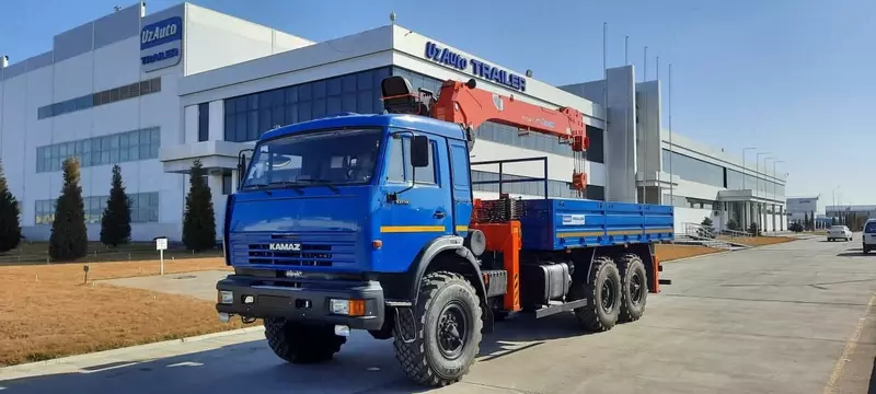 Бортовая автоплатформа с кран манипулятором "КАМАЗ 43118-1098-10" 7/6.6 тн. (6х6)