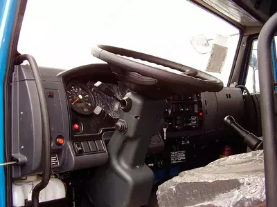 Бортовая автоплатформа с кран манипулятором "КАМАЗ 43118-1098-10" 7/6.6 тн. (6х6) Только в розницу