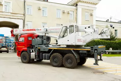 "KAMAZ 43118-1048-10" avtokran 25 t. (6x6) - 2 150 400 000 so'm / to'plam