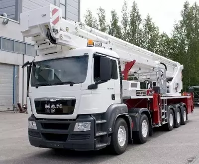 Телескопическая автовышка  MAN TGM 18.290 4x2 BB  28/32 м - 2 301 488 000 so'm / dona