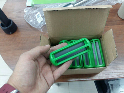 Магнитная обойма зеленого цвета - 55 сум / шт.