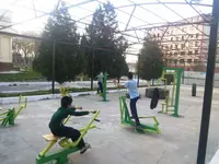 yuruvchi Ulgurji va chakana