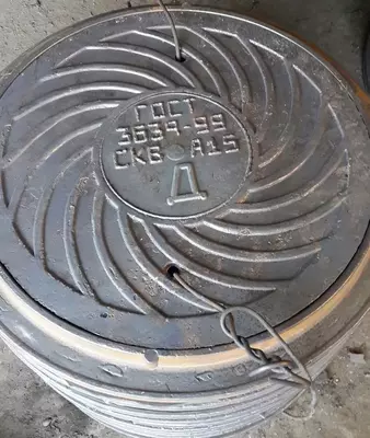 Люк чугунный