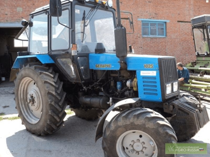 Трактор Беларусь 1025.2