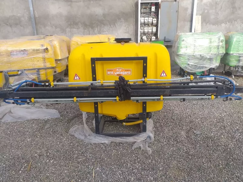 Опрыскиватель навесной захват 12 м OOO "RADIUS AGROTEX"