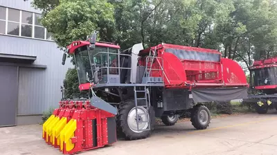 Хлопкоуборочный комбайн