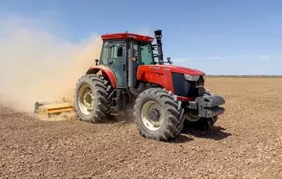 Трактор "FMWORLD" 2204G