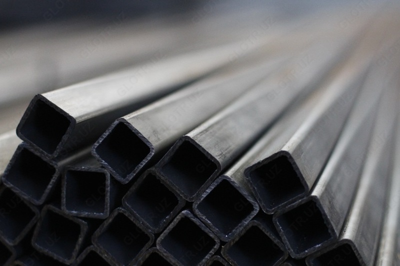 Труба профильная 30*30*1.2 мм