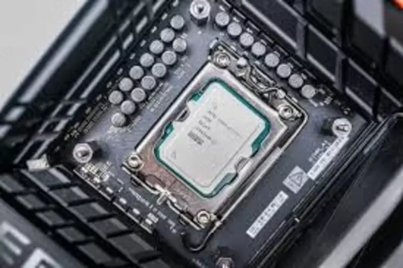 Prossesor Intel-Core Ultra 5-245KF, 5.2 GHz, 24MB, oem, LGA 1851, Arrow Lake