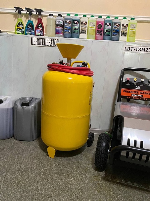 {0} so'mdan Avtomobil yuvish uchun ko'pikli idish