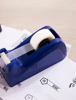   Диспенсер для канцелярского скотча Deli лента 22 мм (Арт. - 815) Ассорти