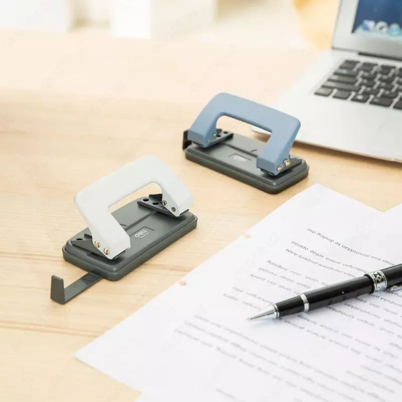  Канцелярский дырокол Deli  с двумя отверстиями  10 л. (Арт. - 0101) Ассортимент Только в розницу