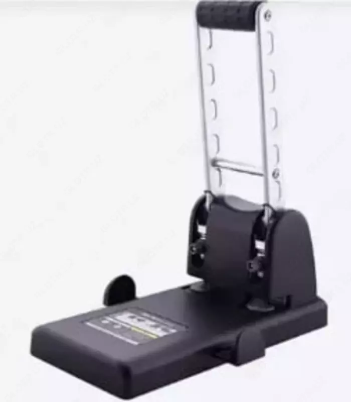  Канцелярский дырокол Deli  с двумя отверстиями  100 л. (Арт. - 0130) Ассортимент - 