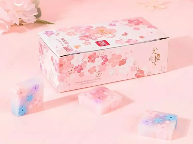  Корректирующий ластик Deli Sakura  35 х 35 х 11 мм  карт. уп. (Арт. - 71135) Цветное ассорти - 