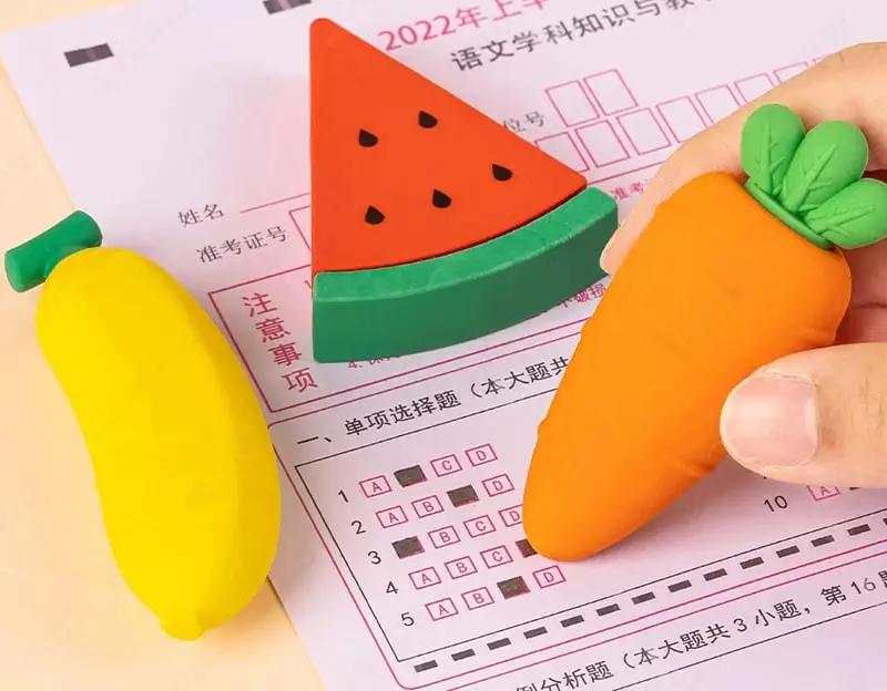  Корректирующий ластик Deli VP414 Морковка  54 х 23 х 16 мм  блистер (Арт. - 414-VP-or) Оранжевый - 