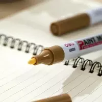   Перманентный маркер Deli Paint U500  2 мм (Арт. - 500-GD-EU) Золотистый