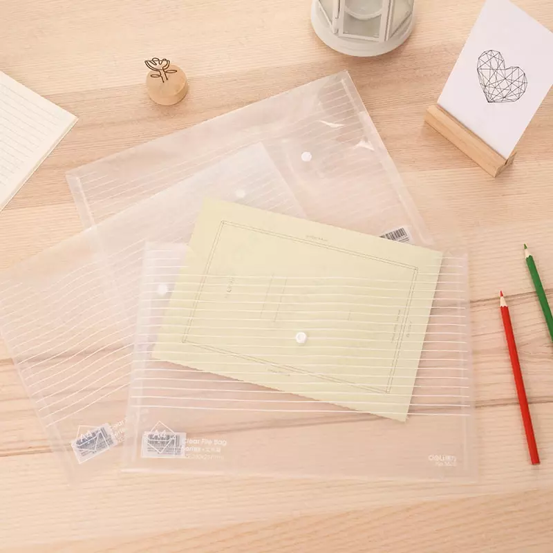   Папка - конверт Deli  пластиковая  1 отд.  А4  1 кнопка  180 мкм (Арт. - 5502) Прозрачная