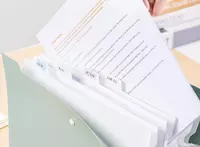  Пластиковая папка-картотека для документов Deli Linfini  7 отд.  245 х 325 х 12 мм  заст. кнопка (Арт.- 606-EF) Ассортимент - 