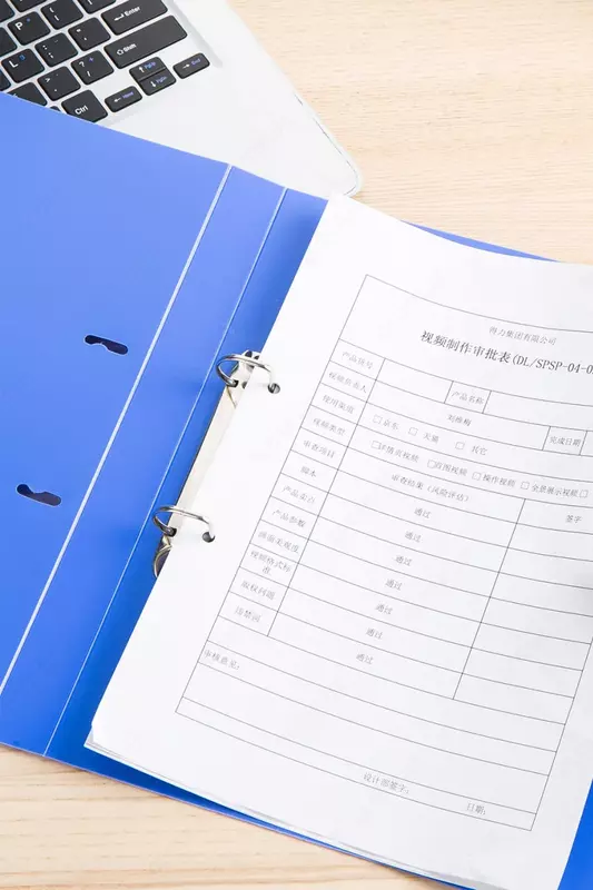   Пластиковая папка для документов Deli 2 D-кольца.  70 мм  А4  600 мкм (Арт. - 5383) Ассортимент