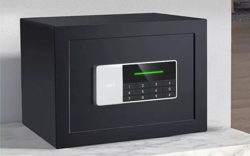  Ofis raqamli seyfi Deli ET550  250 x 350 x 250 mm  kod  2 murvat  LED displey. (Art. - 550-ET) Qora Chakana savdo