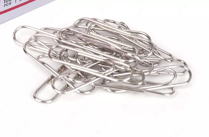   Упаковка канцелярских скрепок Deli Essential  29 мм  100 шт  никелир.  карт. уп. (Арт.- 0018)