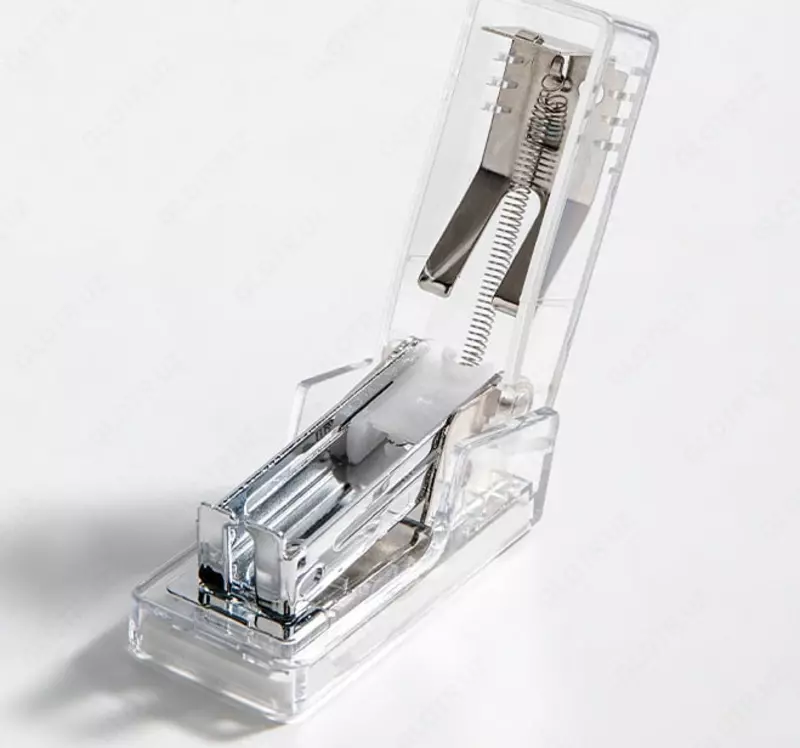   Канцелярский мини-степлер Deli Nusign 083F  № 24/6  12 листов  ПВХ. уп. (Арт.- 083-F-NS-cl) Прозрачный