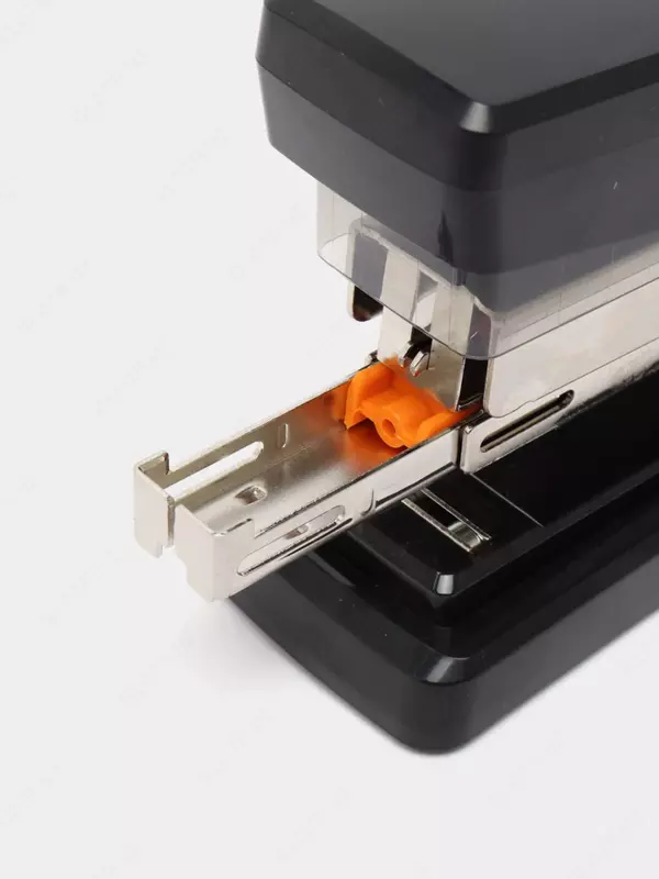  Канцелярский степлер Deli Exceed FlatClinch  № 24/6  26/6  30 листов  карт. уп. (Арт.- 0433-S) Черный - 