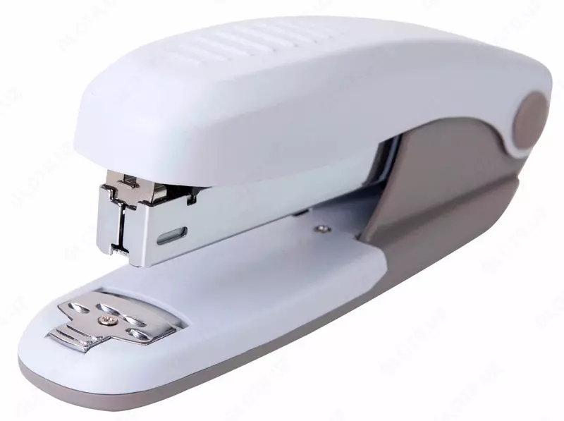   Канцелярский степлер Deli PRO  № 24/6  25 листов  карт. уп. (Арт.- 0323) Ассортимент