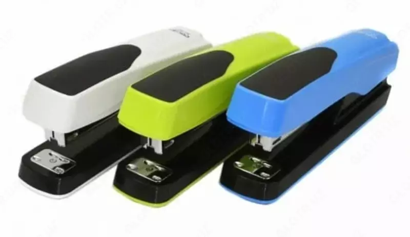 Канцелярский степлер Deli Vivid  № 24/6  25 листов  карт. уп. (Арт.- 0427) Ассортимент